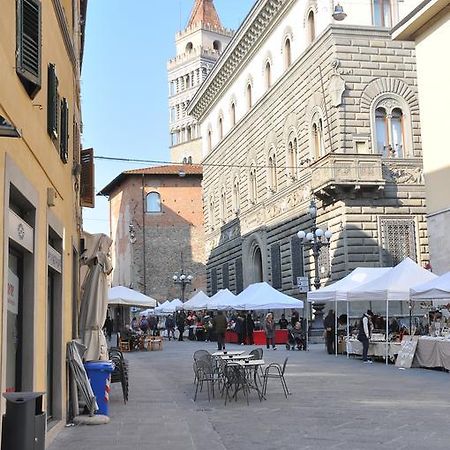 B&B Al Canto Del Cavour 피스토이아 외부 사진