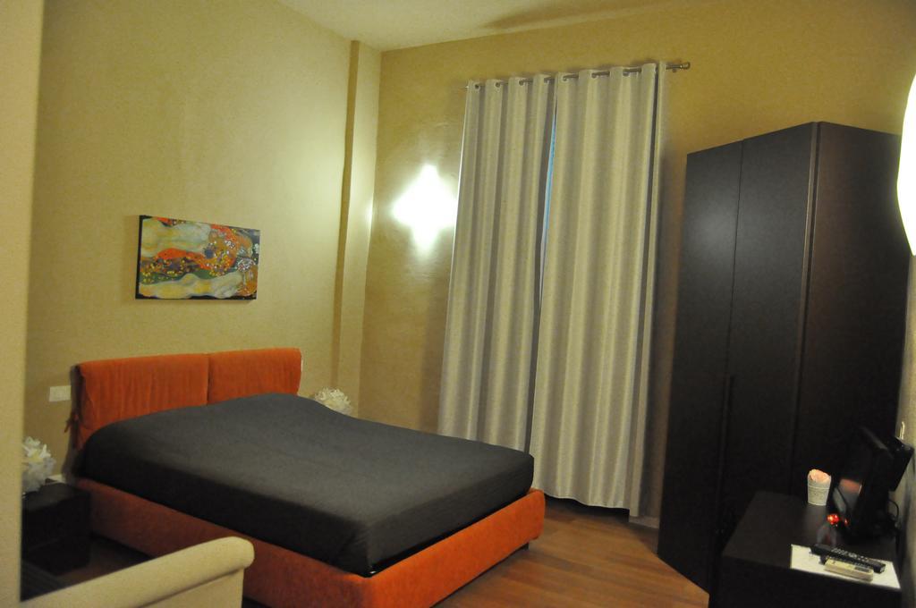 B&B Al Canto Del Cavour 피스토이아 객실 사진
