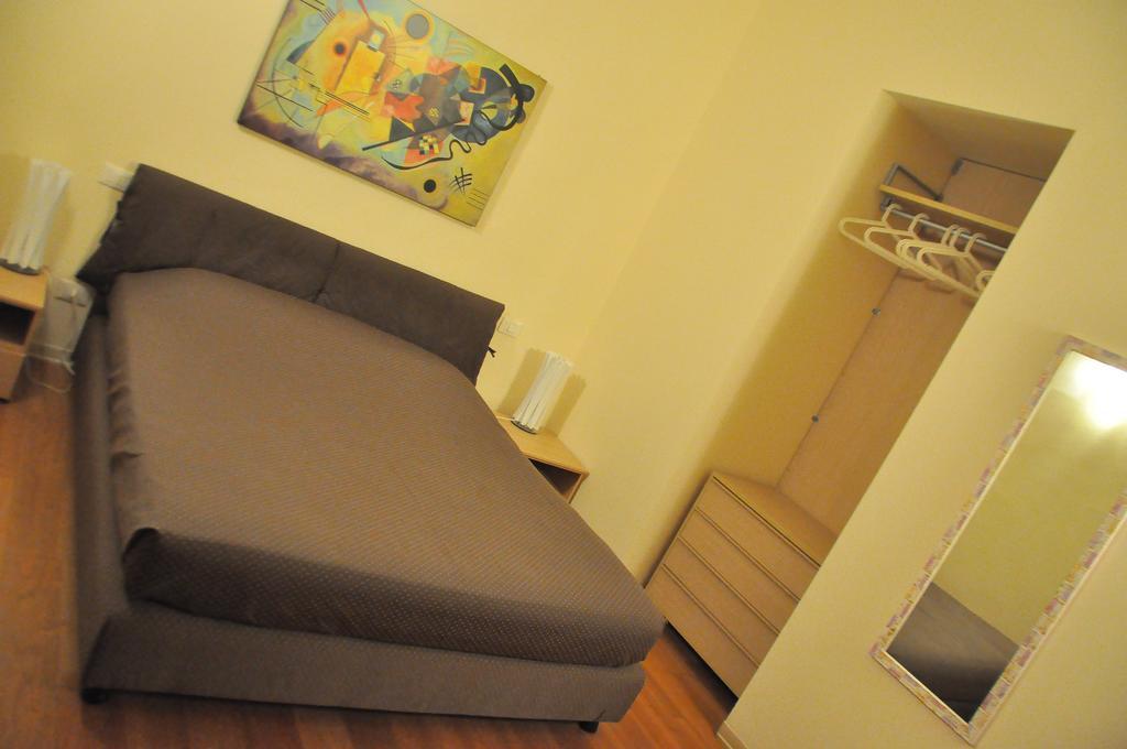 B&B Al Canto Del Cavour 피스토이아 외부 사진